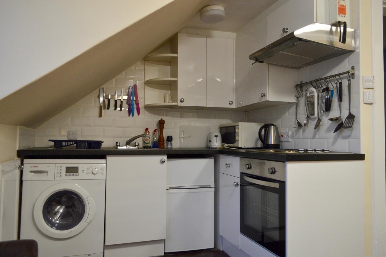 Central 1 Bedroom Apartment Sleeps 2 EDI Kültér fotó